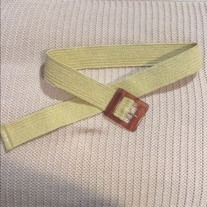 Woven belt with acrylic buckle